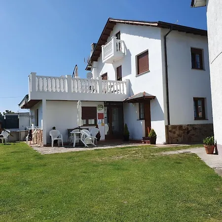 Acogedor Apartamento En Pueblo Costero *